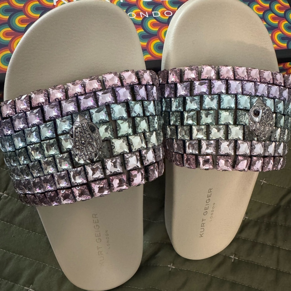Kurt Geiger Meena Eagle jewel slides NIB! ❤️